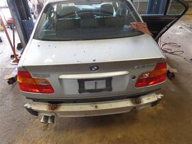 Bmw 215.bm1c05 330i 2005 Seat Rear 9866179