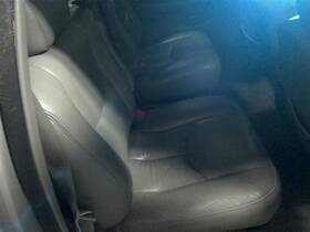 215.gm6j04 Cadillac Escalaesv 2004 Seat Rear 10208030 215.gm6j04 Cadillac Escalaesv 2004 Seat Rear 10208030
