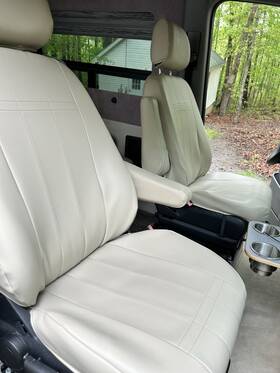 Mb11005lx Caltrend - Front Buckets Sandstone Seat Covers
