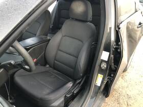 23372264 Chevrolet 2016-2020 Chevy Malibu Left Front Driver Bucket Seat Black Cloth Manual 902765