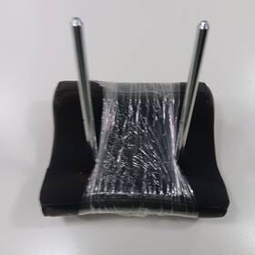753.ch1t16 Chrysler 300 Center Middle Headrest Seat Head Rest Rear Back 2015 2016 2017 2018