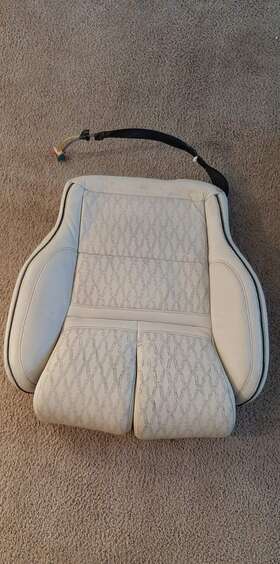 Ford Jl7z-78632a22-kb Genuine Pad Seat Cushion