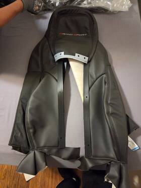19293065 Gm Drivers Side Seat Cover New 2011 Chevrolet Corvette Grand Sport 19293065 Gm Drivers Side Seat Cover New 2011 Chevrolet Corvette Grand Sport