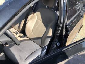 202-60501bl Hyundai Driver Front Seat Cloth Non-heated Manual Fits 15-17 Accent 861753