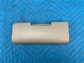 79367-60061 Lexus Gx470 3rd Row Seat Leg Trim Cover Drivers Side Ivory 66k 2003-2009 Oem 79367-60061 Lexus Gx470 3rd Row Seat Leg Trim Cover Drivers Side Ivory 66k 2003-2009 Oem