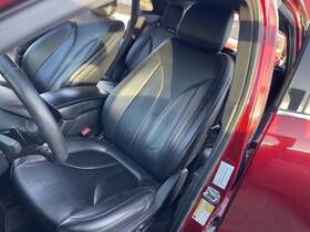 Lincoln Ej7z9661711b Front Seat 2017 2018 Mkc Left Driver Black Leatherette Power Heat 108105