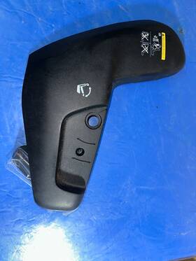 88405-3ja0a Nissan 88405-3ja1a Infiniti / 2nd Rr Outer Seat Cover P/n