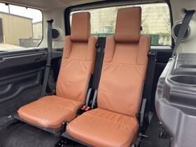 Rover 220.rv1n16 Lr4 2016 Third Seat Station Wagon Van 1023593