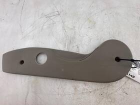 21047477 Saturn 00-02 Sw2 Front Driver Side Seat Switch Outer Trim Cover Panel