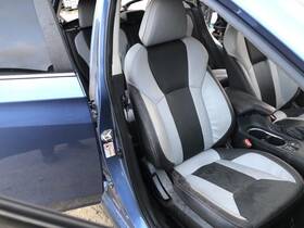 64110fl121 Subaru 2018-2023 Crosstrek Right Front Passenger Seat Gray Black Leather