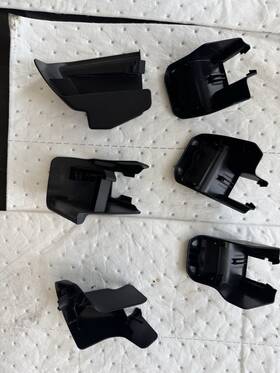 72157-47050 Toyota 2014 Prius V Front Rear Seats Track Adjust Cover 769166-990
