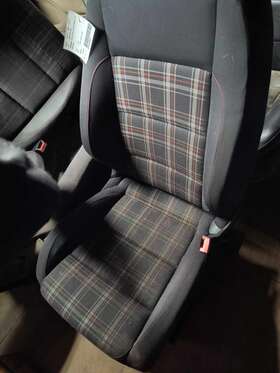 202-52605al Volkswagen 2010-2013 Vw Gti 2dr Htbk Front Plaid Seats Pair Oem Private Sale